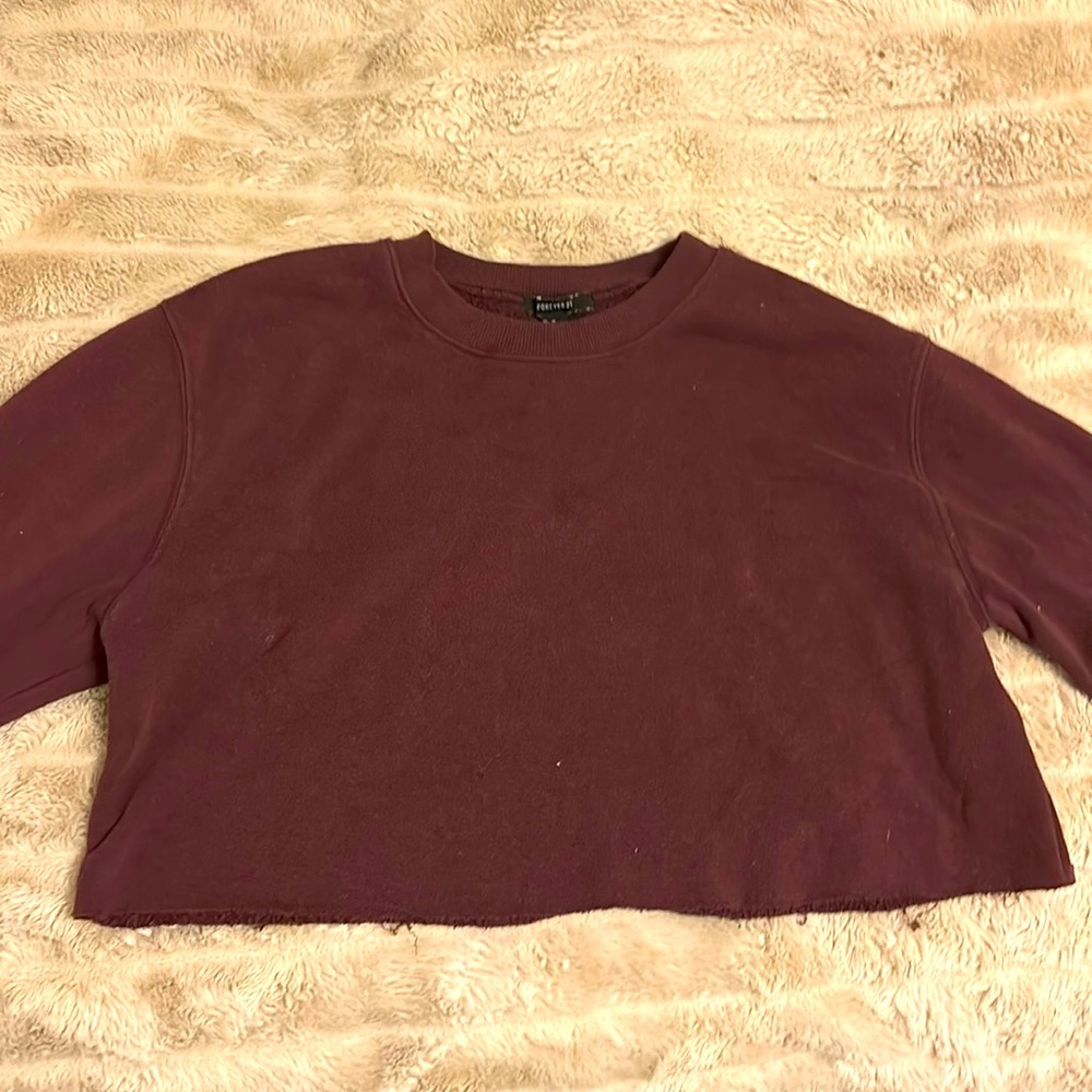Burgundy Forever 21 crop top sweater. Size Medium
